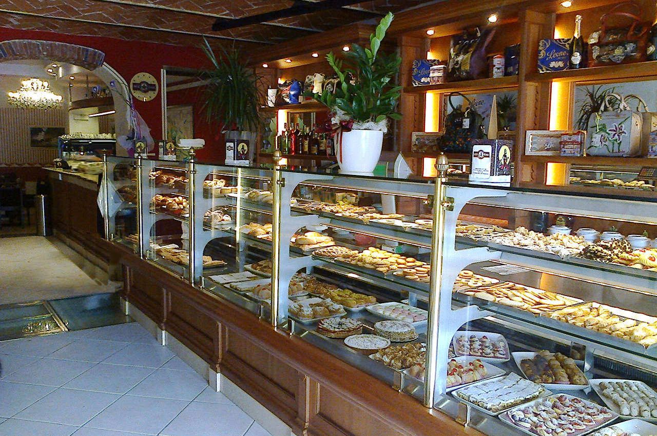 BAR PASTICCERIA TENTAZIONI A BORGO A BUGGIANO